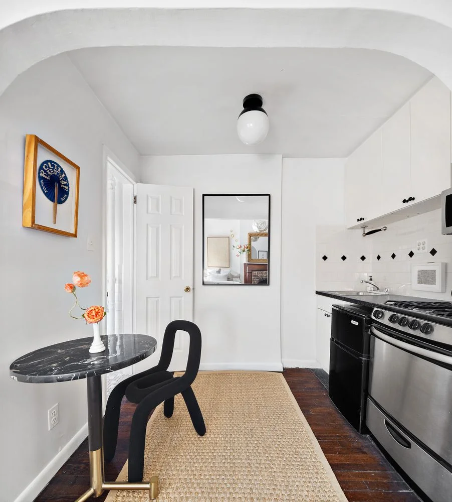 1 Bedroom Apartment for Sale in Manhattan – 118 Perry Street – New York – NY - 2