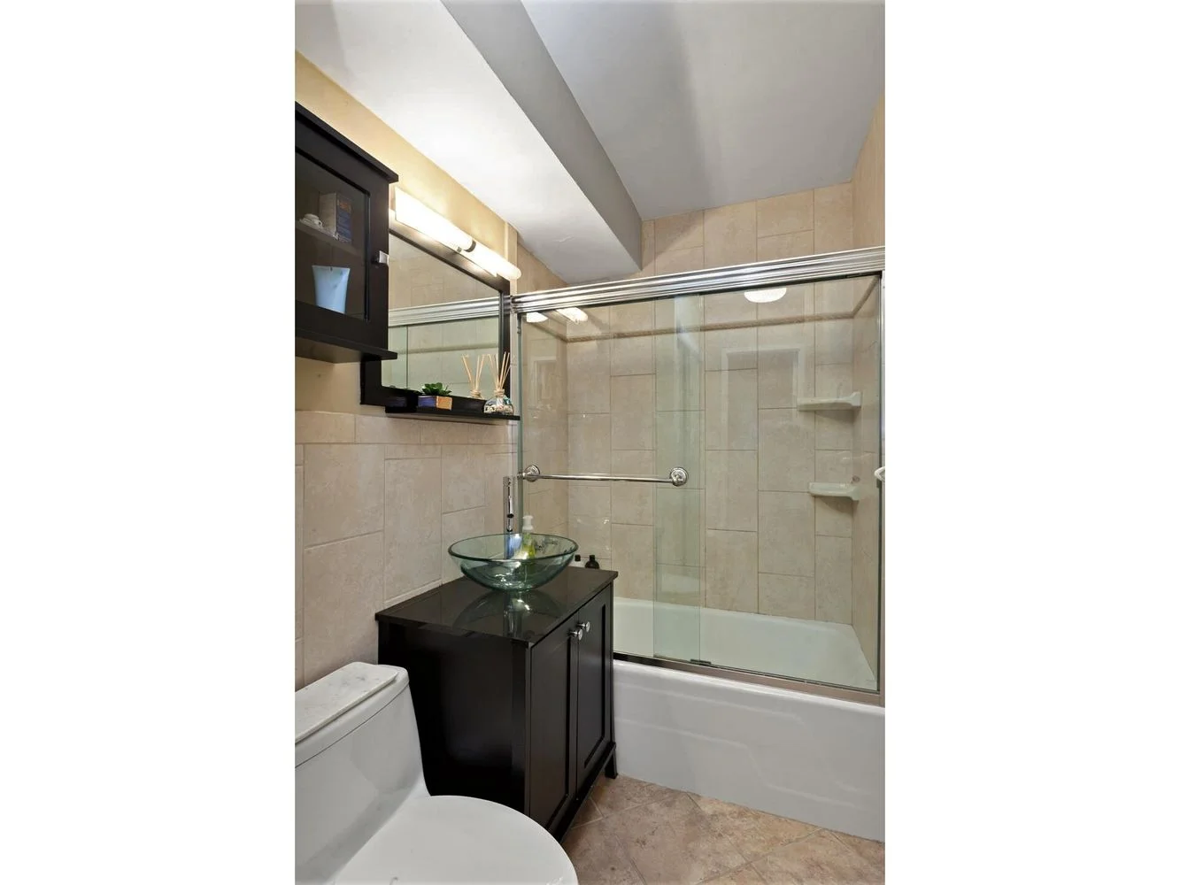 1 Bedroom Apartment for Sale in Manhattan – 240 East 55th Street – New York – NY - 2