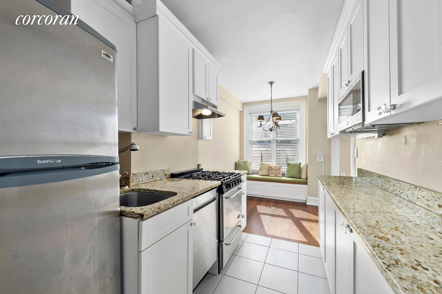 Apartamento de 1 Dormitório à Venda em Manhattan – New York, NY - 2