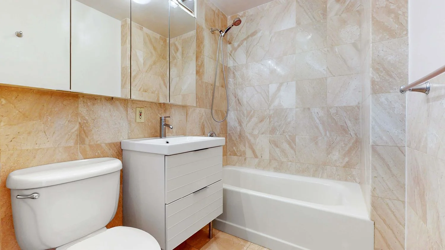 Apartamento de 1 Dormitório à Venda em Manhattan – New York, NY - 4