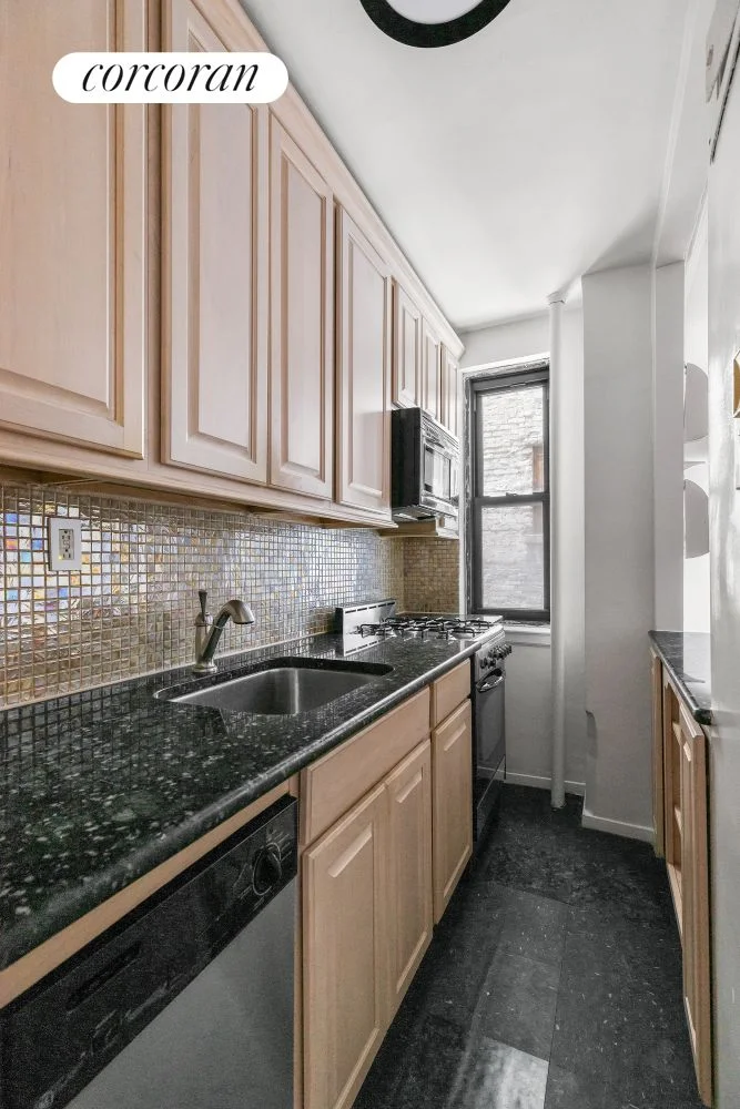 1 Bedroom Apartment for Sale in Manhattan – New York, NY - 3