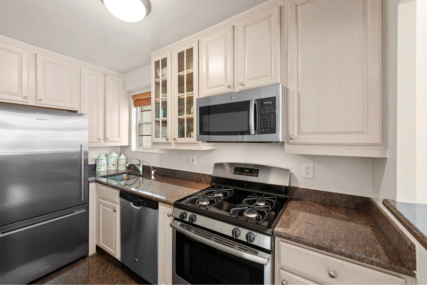 Apartamento de 1 Dormitório à Venda em Manhattan – New York, NY - 2