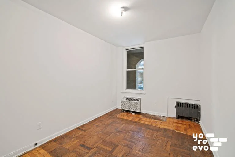 1 Bedroom Apartment for Sale in Manhattan – New York, NY - 3