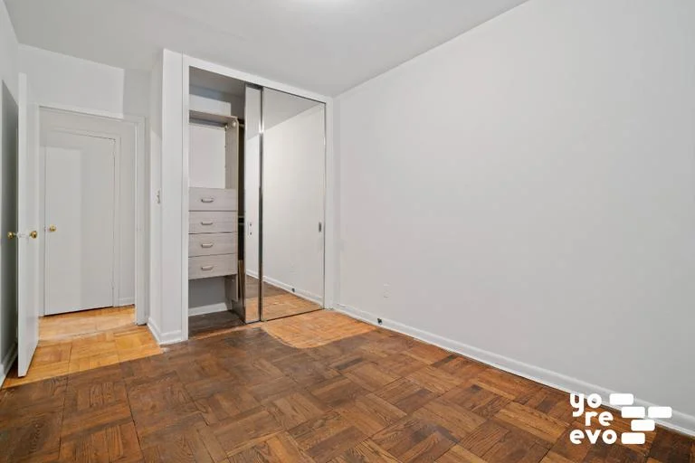 1 Bedroom Apartment for Sale in Manhattan – New York, NY - 4