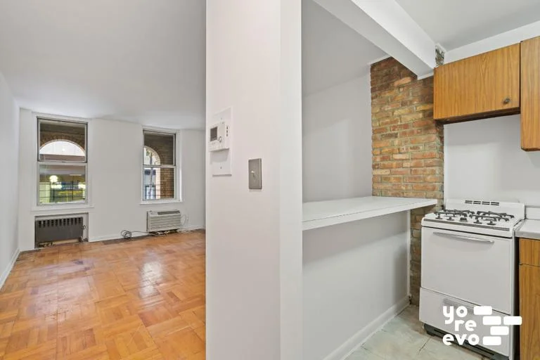 1 Bedroom Apartment for Sale in Manhattan – New York, NY - 6