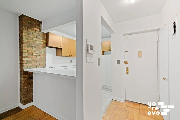 1 Bedroom Apartment for Sale in Manhattan – New York, NY - 7