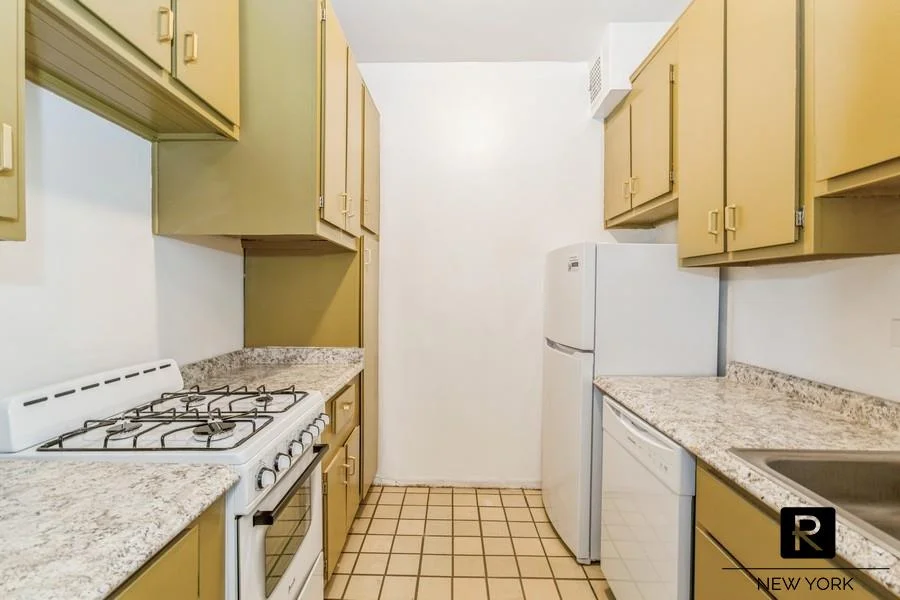 Apartamento de 1 Dormitório à Venda em Manhattan – New York, NY - 2