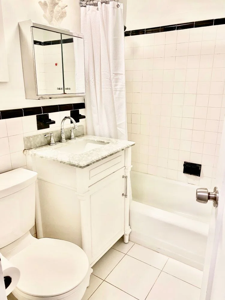 Apartamento de 1 Dormitorio en Venta en Manhattan – New York, NY - 2