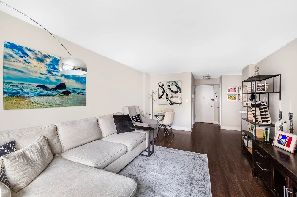 Apartamento de 1 Dormitorio en Venta en Manhattan – New York, NY - 7