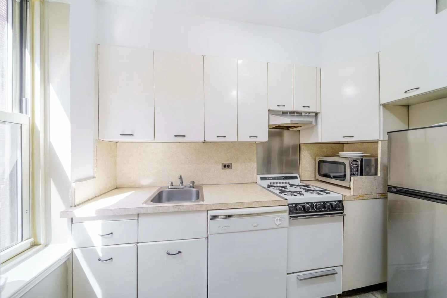 Apartamento de 1 Dormitório à Venda em Manhattan – New York – NY - 1