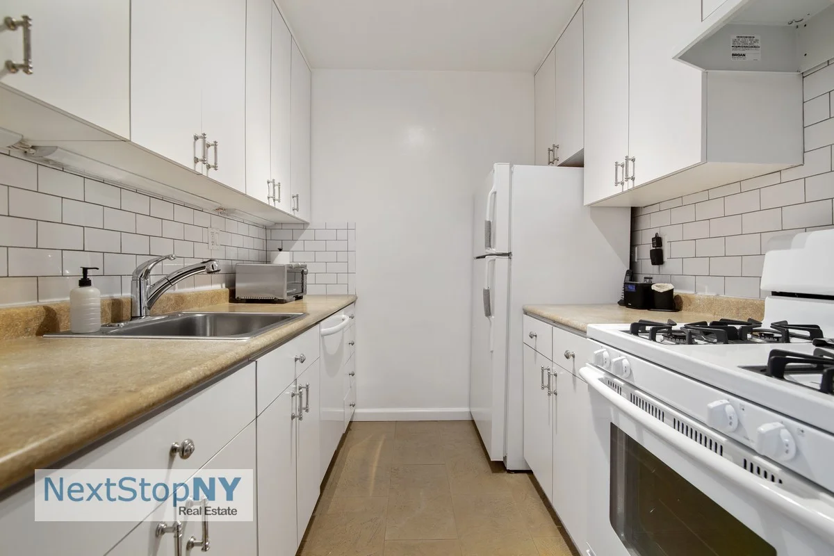1 Bedroom Apartment for Sale in Manhattan – New York – NY - 6