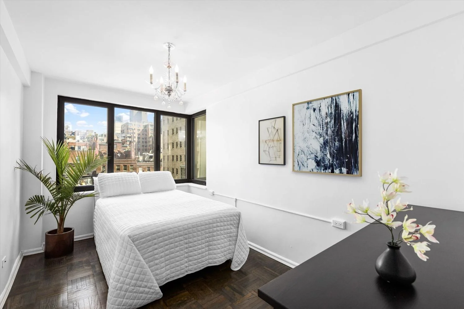 1 Bedroom Apartment for Sale in Manhattan – New York – NY - 1