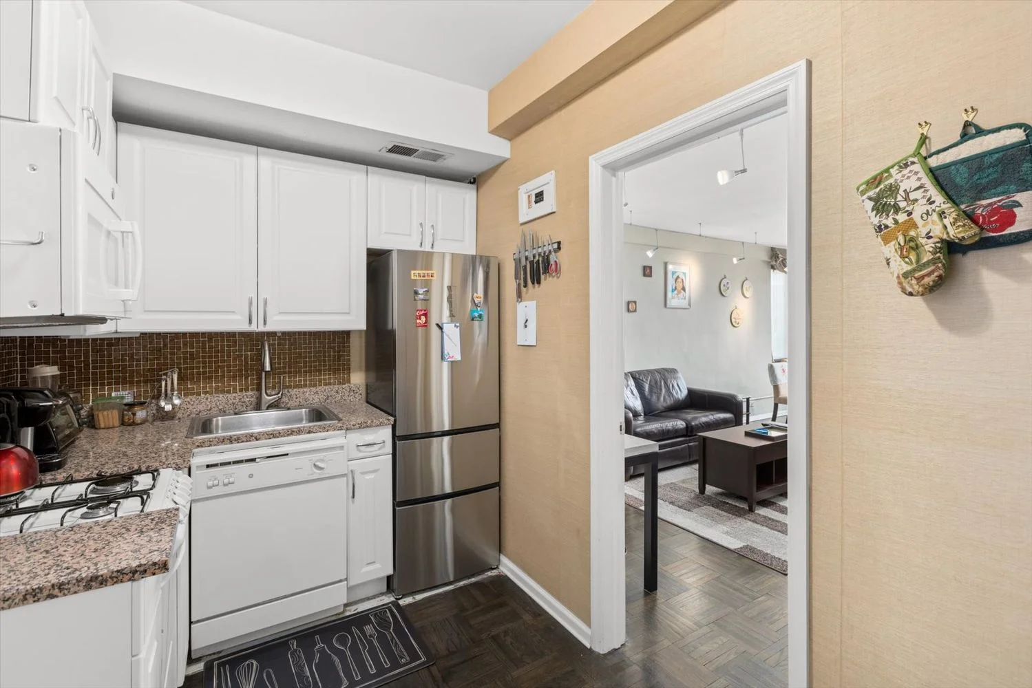 1 Bedroom Apartment for Sale in Manhattan – New York – NY - 4