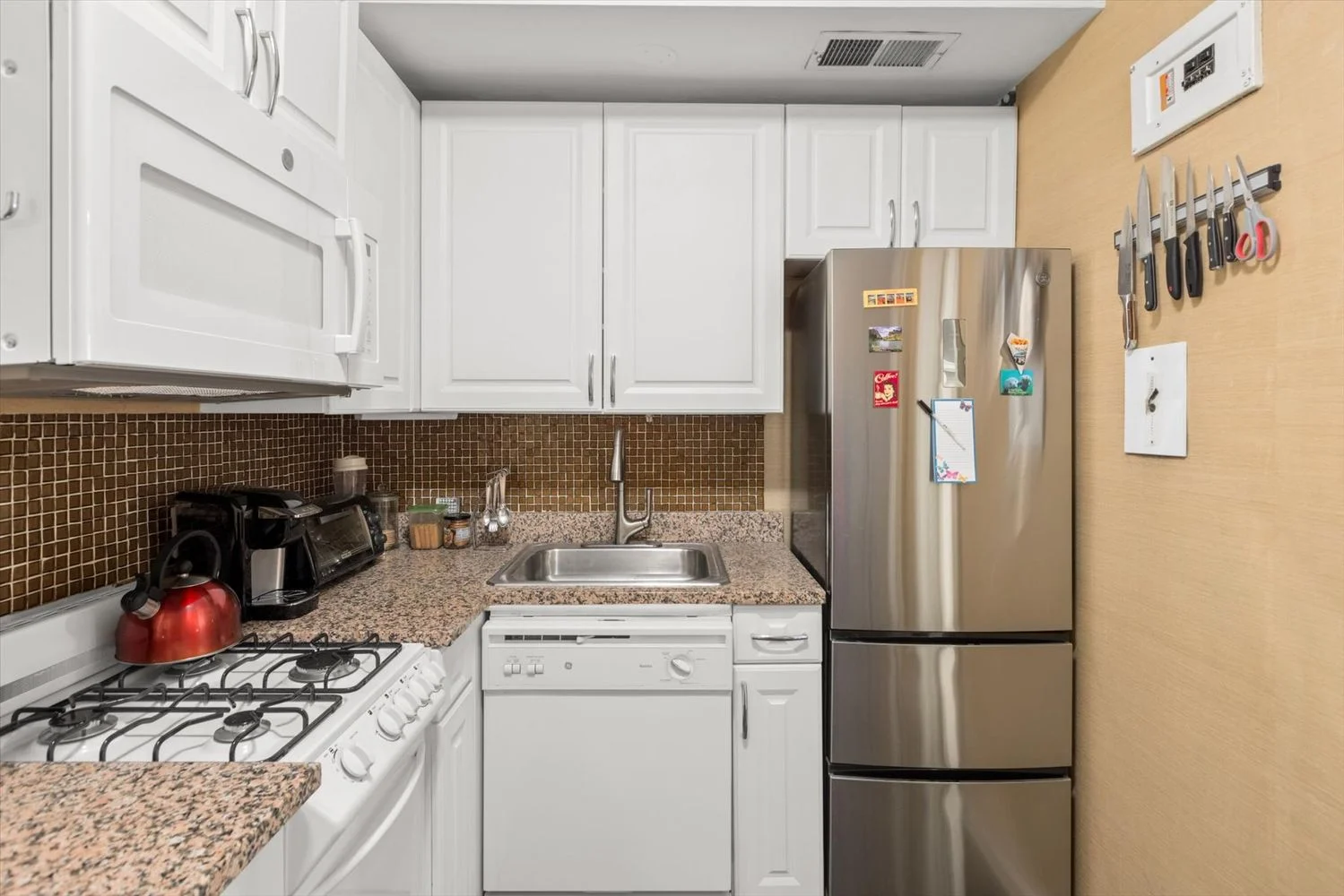 1 Bedroom Apartment for Sale in Manhattan – New York – NY - 5
