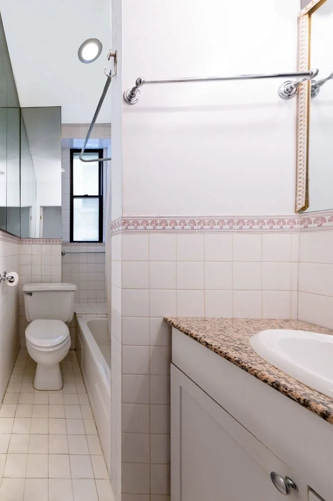 1 Bedroom Apartment for Sale in Manhattan – New York – NY - 3