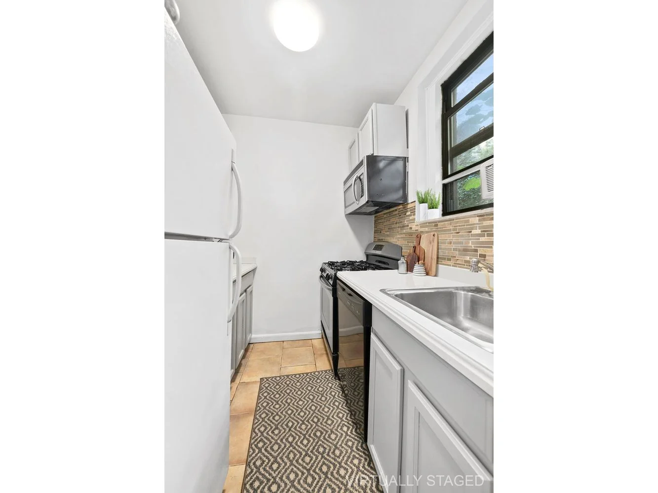 Apartamento de 1 Dormitorio en Venta en 115 Cabrini Boulevard – Manhattan – Nueva York – NY - 1