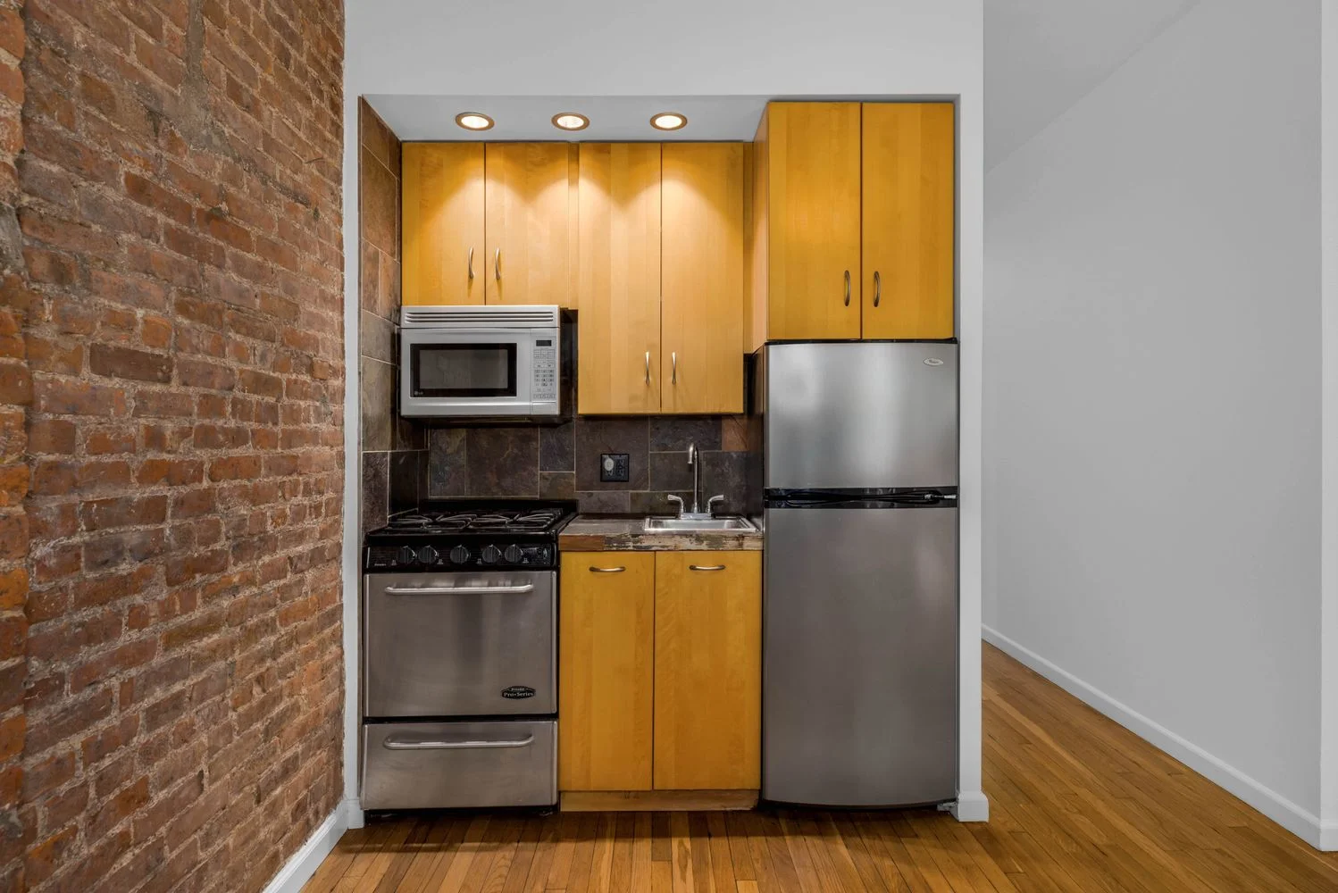 1 Bedroom Apartment for Sale at 128 East 83rd Street – Manhattan – New York – NY - 2