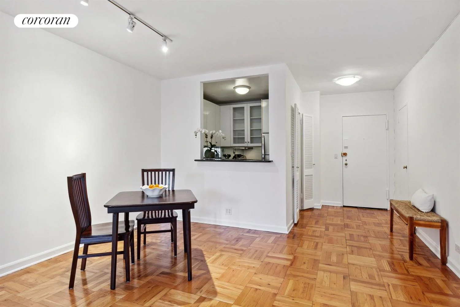 Apartamento de 1 Dormitório à Venda na 205 East 63rd Street – Manhattan – New York – NY - 2