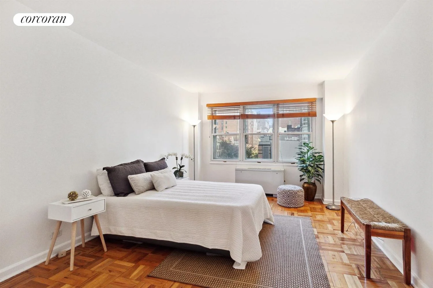Apartamento de 1 Dormitório à Venda na 205 East 63rd Street – Manhattan – New York – NY - 3