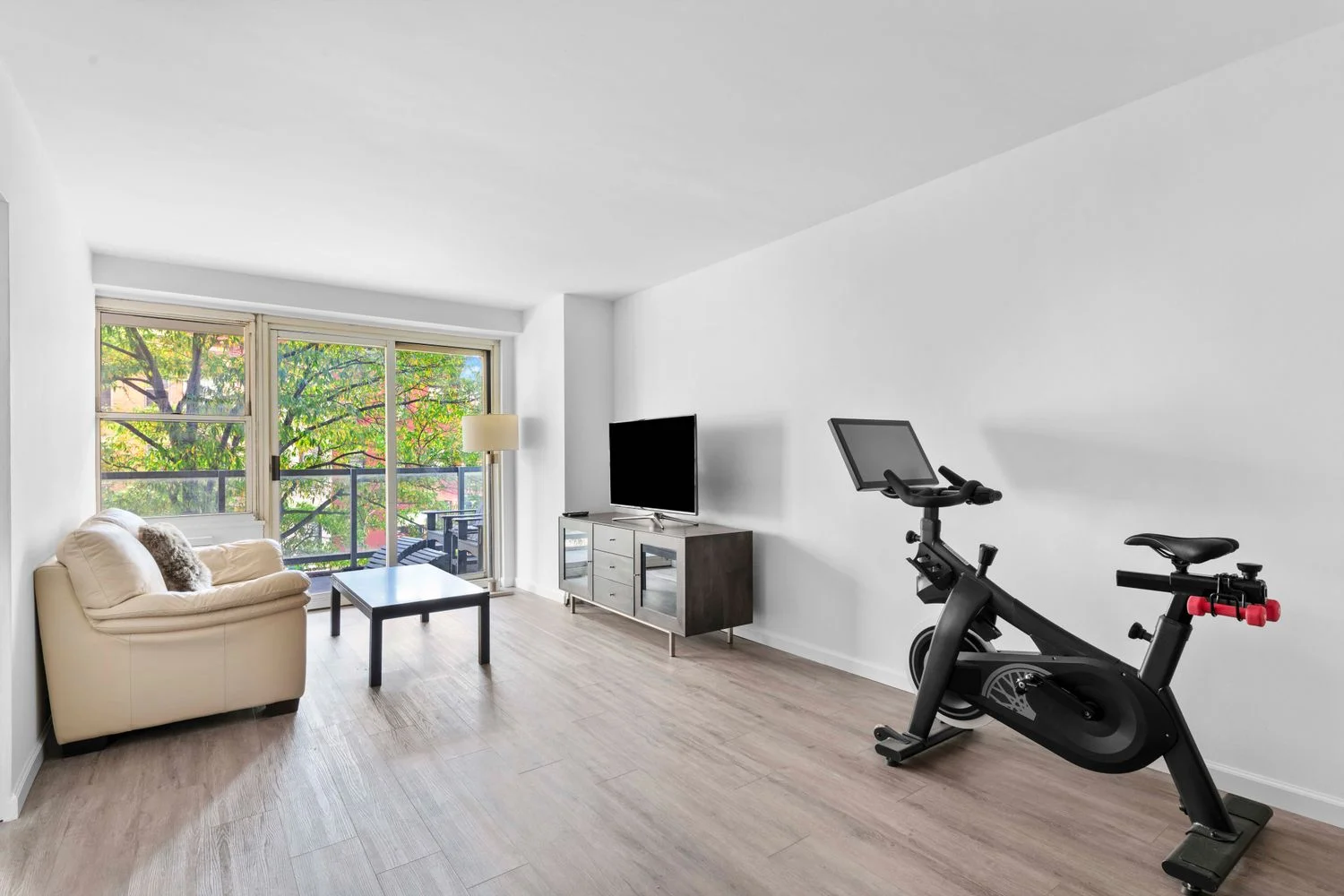 Apartamento de 1 Dormitório à Venda na 363 East 76th Street – Manhattan – New York – NY - 8