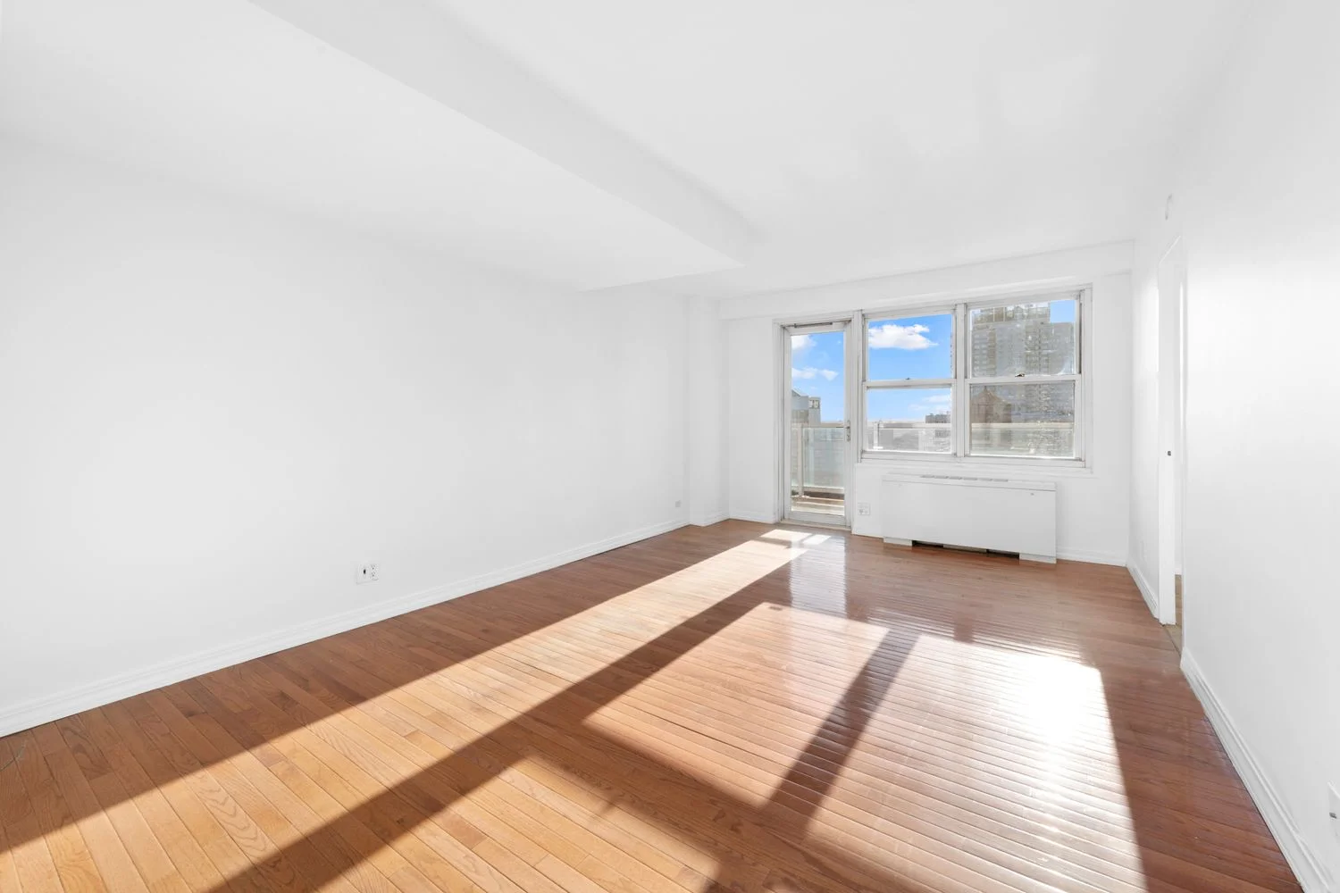 Apartamento de 1 Dormitorio en Venta en 363 East 76th Street – Manhattan – Nueva York – NY - 2