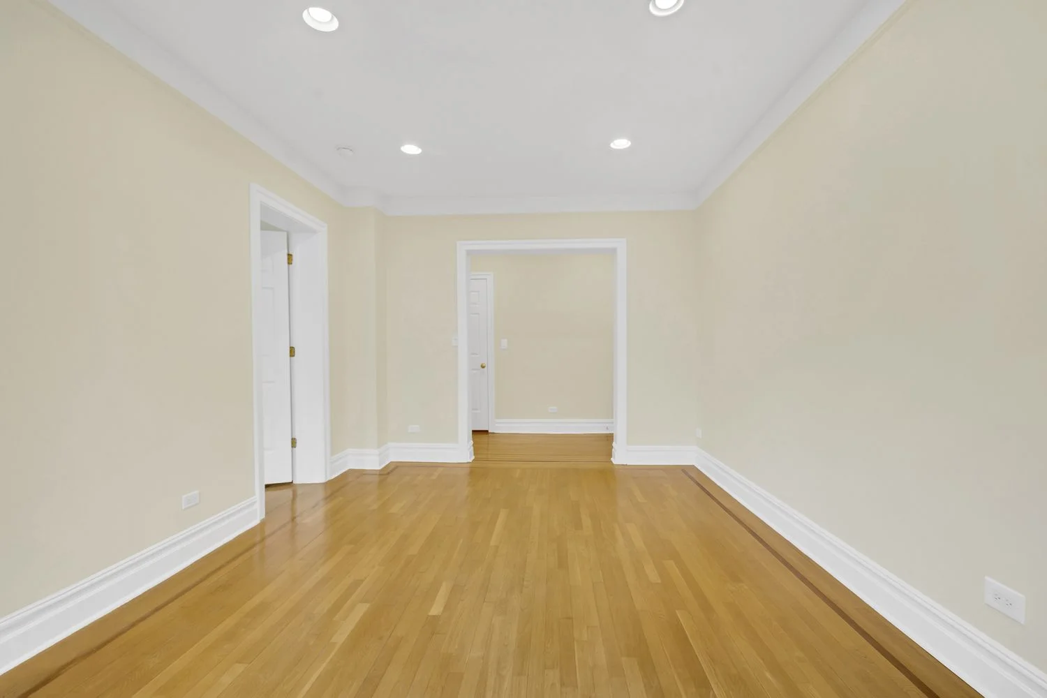 Apartamento de 1 Dormitorio en Venta en 725 Riverside Drive – Manhattan, Nueva York - 2