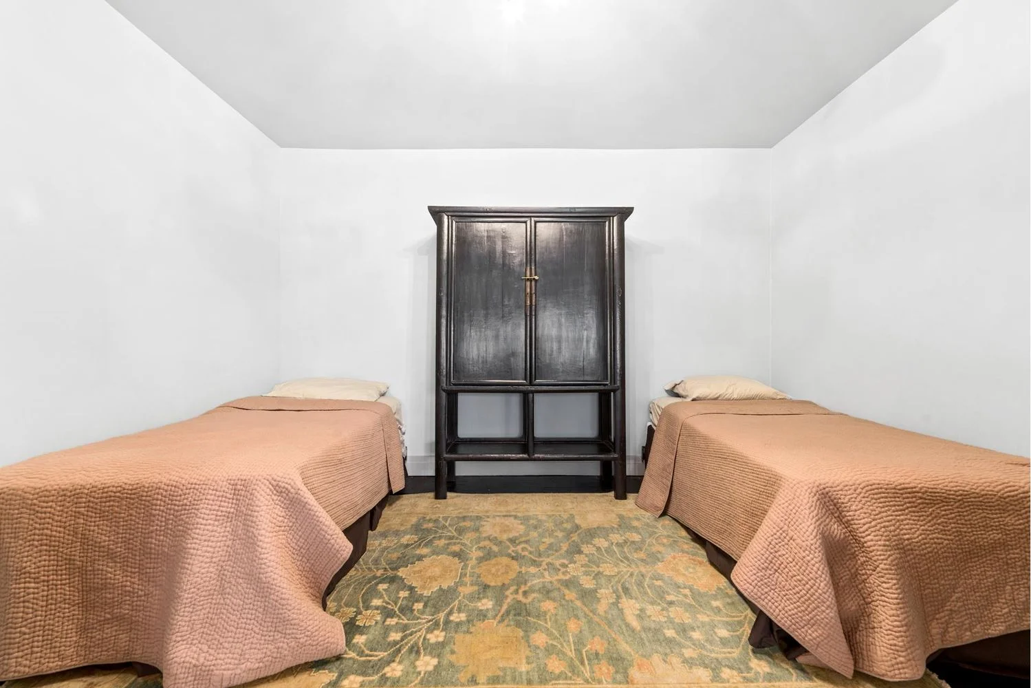 2 Bedroom Apartment for Sale in Manhattan – New York, NY - 7