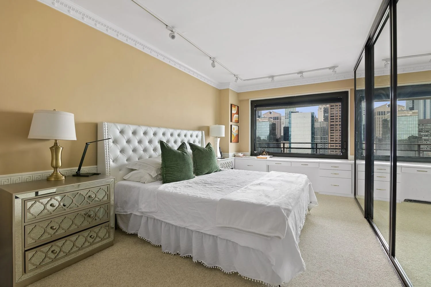 Apartamento de 2 Dormitórios à Venda em Manhattan – New York – NY - 2