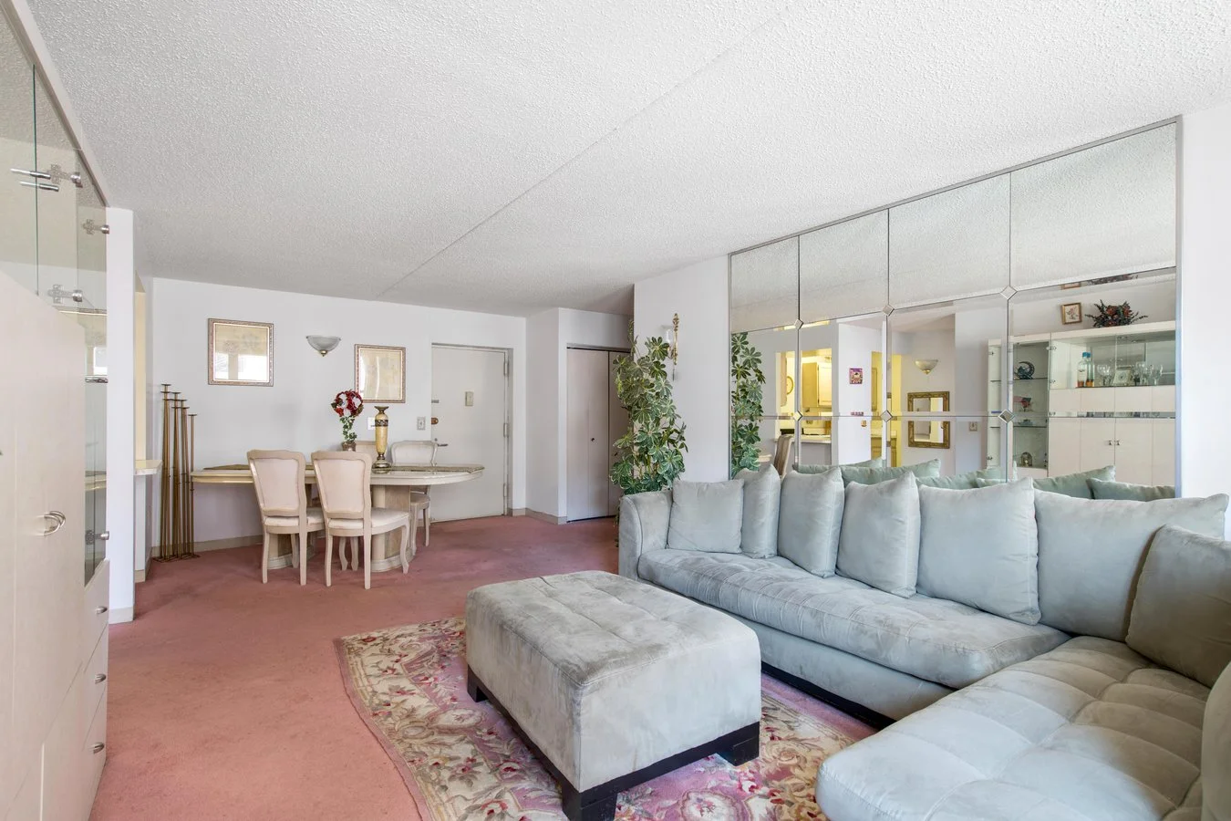 Apartamento de 2 Dormitórios à Venda na 1919 Madison Avenue – Manhattan – Nova Iorque – NY - 1