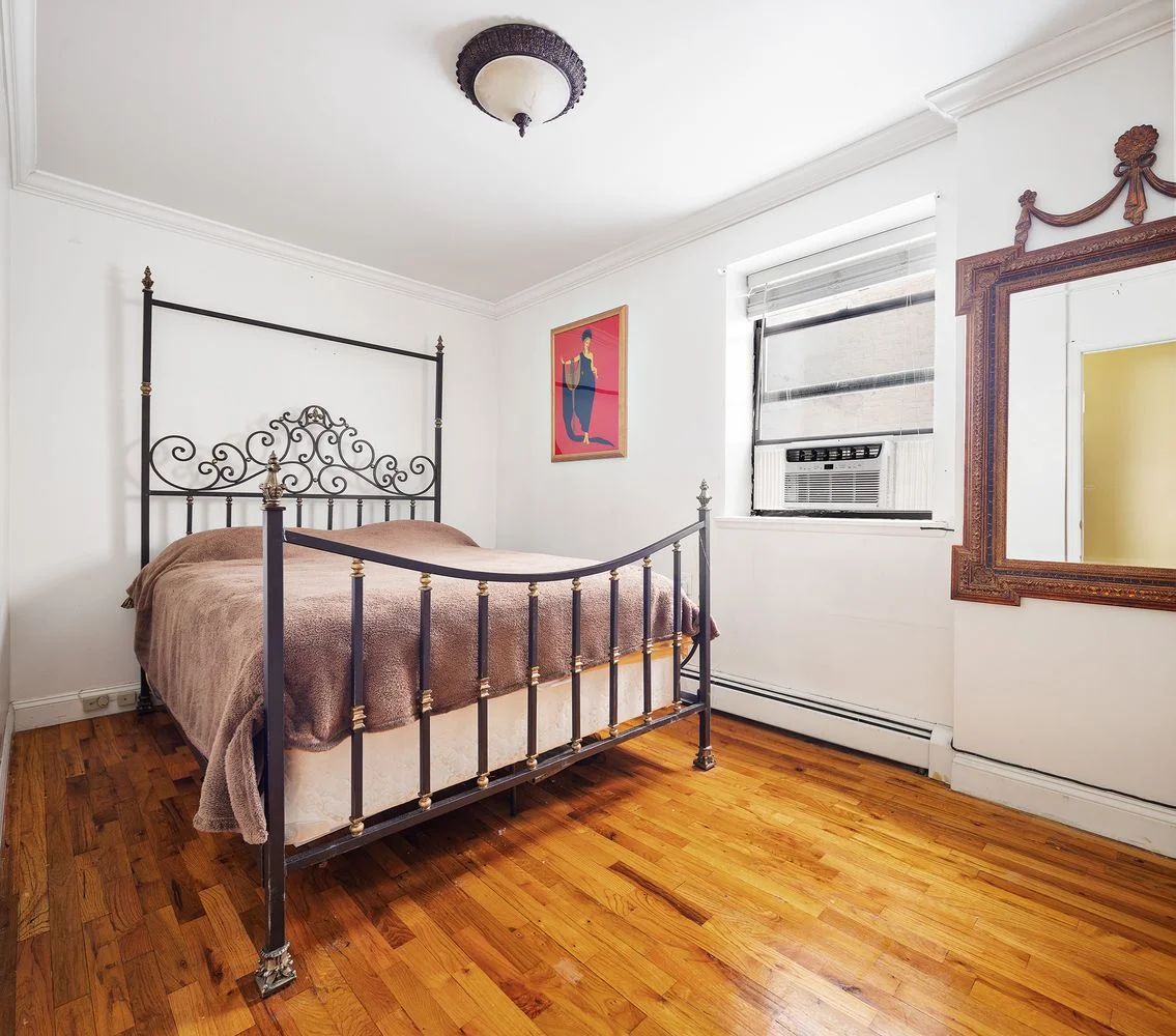 Appartement de 2 Chambres à Vendre au 319 East 105th Street – Manhattan – New York – NY - 1