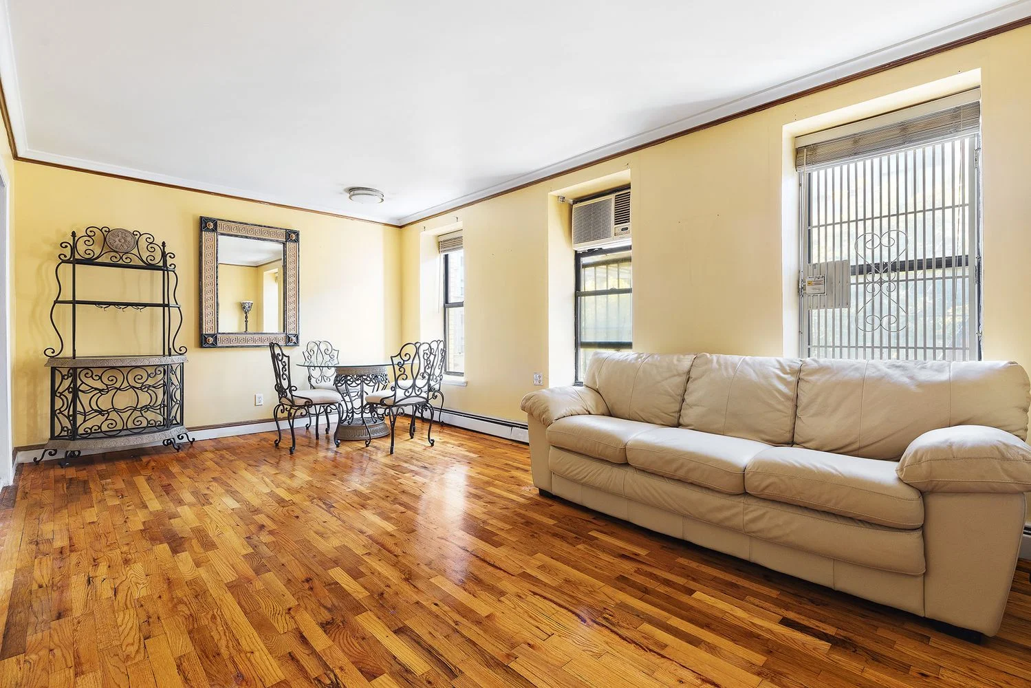 Appartement de 2 Chambres à Vendre au 319 East 105th Street – Manhattan – New York – NY - 5