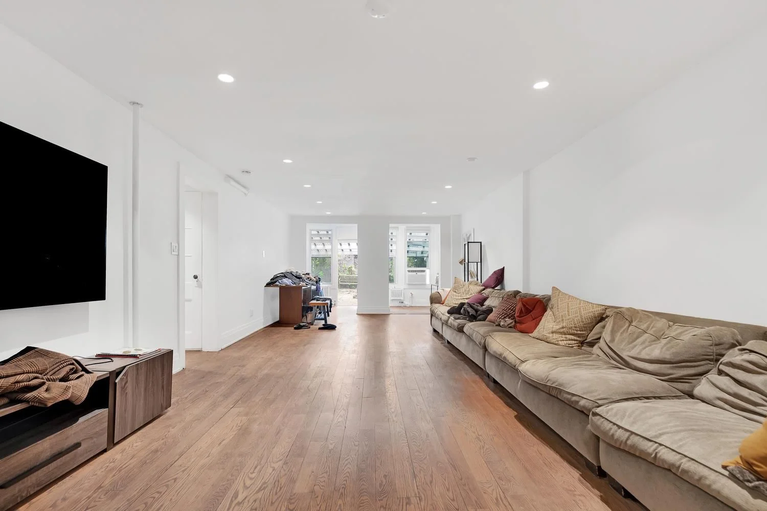 6-Bedroom Apartment for Sale at 27 Bank Street – Manhattan – New York – NY - 6