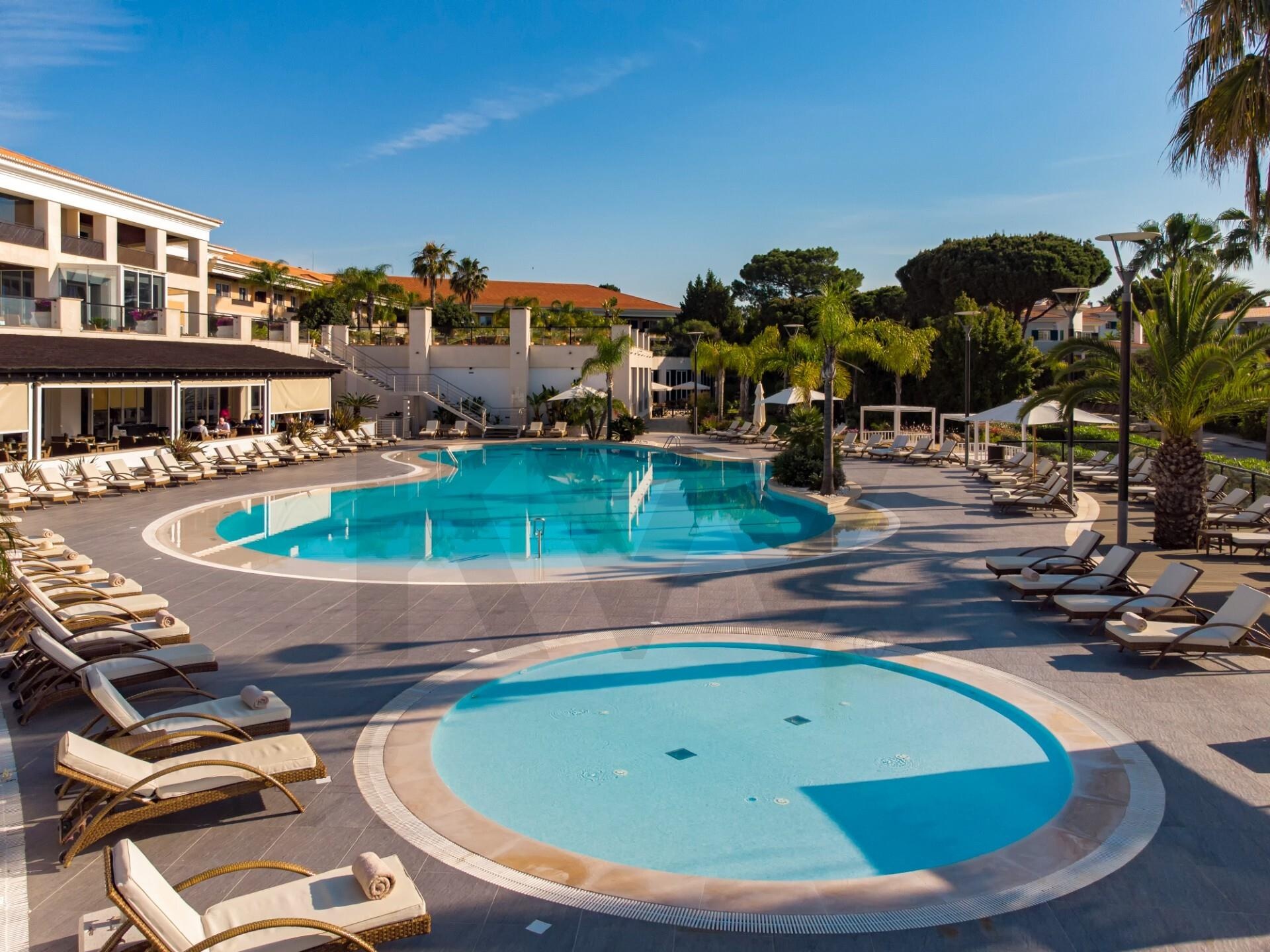 Apartamento T2 à Venda em Almancil - Faro - Portugal - 1