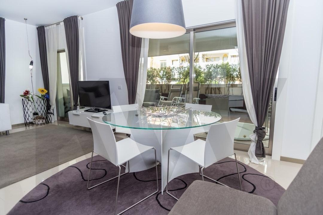 Apartamento T2 à Venda em Praia Da Rocha - Faro - Portugal - 1