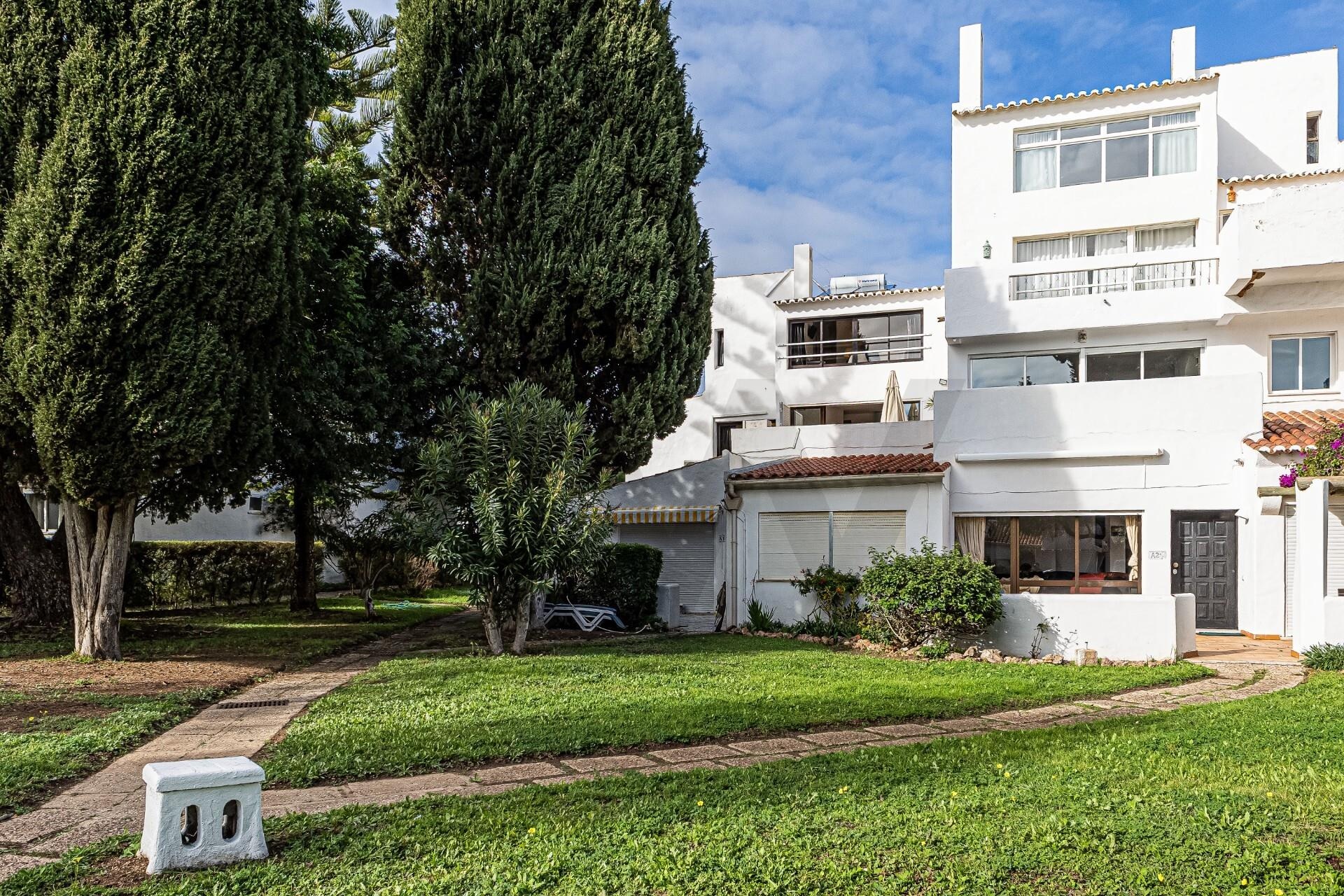 Apartamento T3 à Venda em Porches - Faro - Portugal - 2