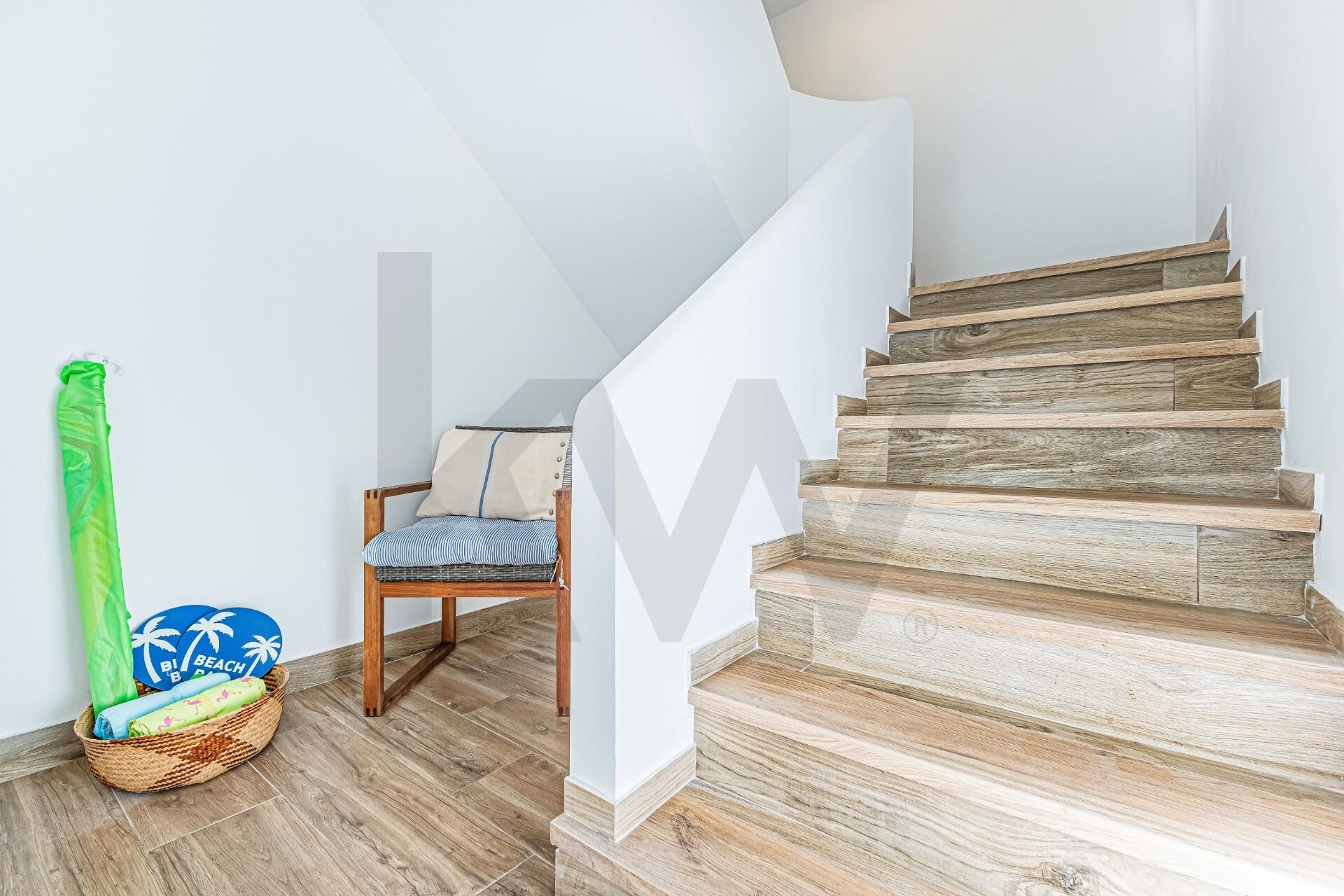 Apartamento T3 à Venda em Porches - Faro - Portugal - 3