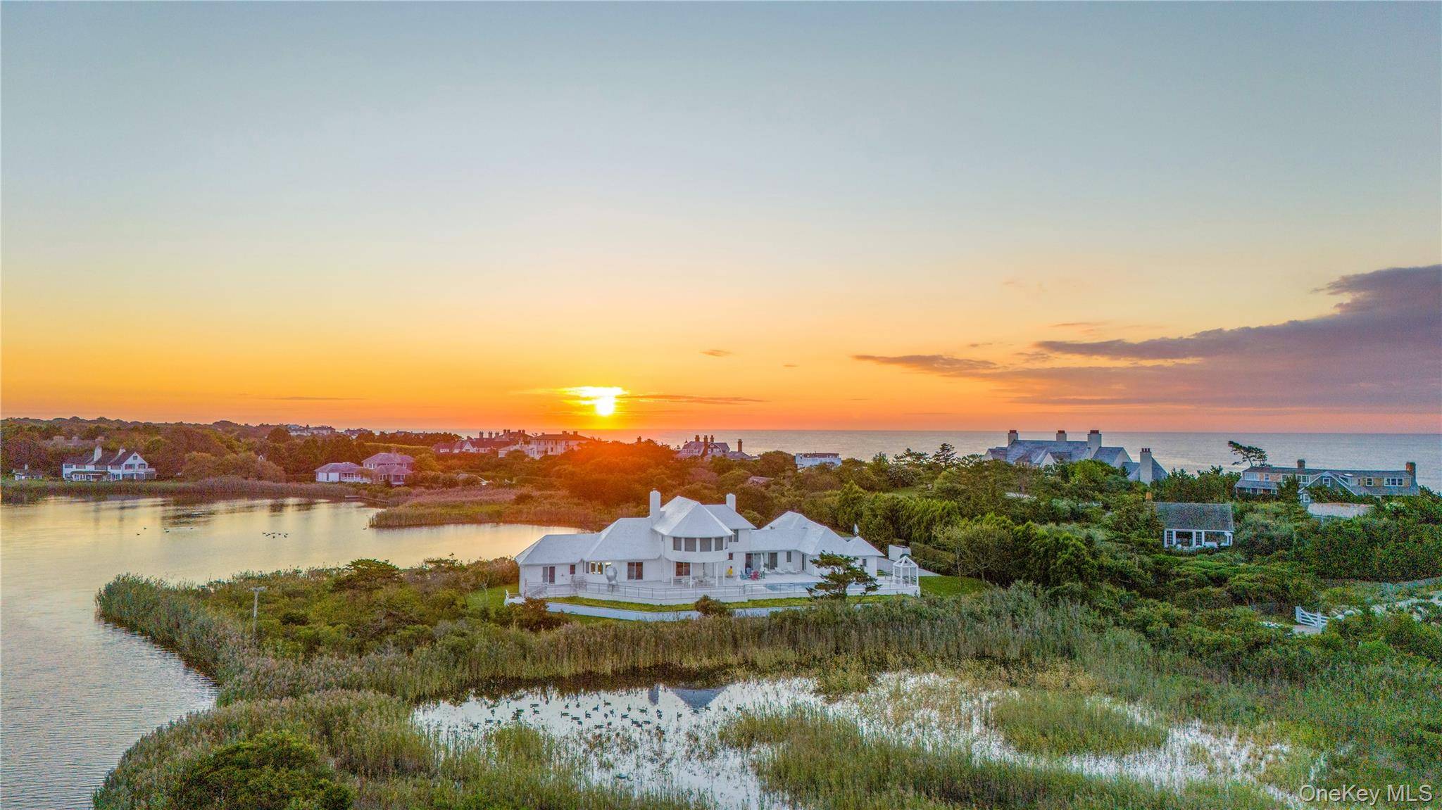 Casa de 4 Dormitorios en Venta en East Hampton – Georgica Pond - 1