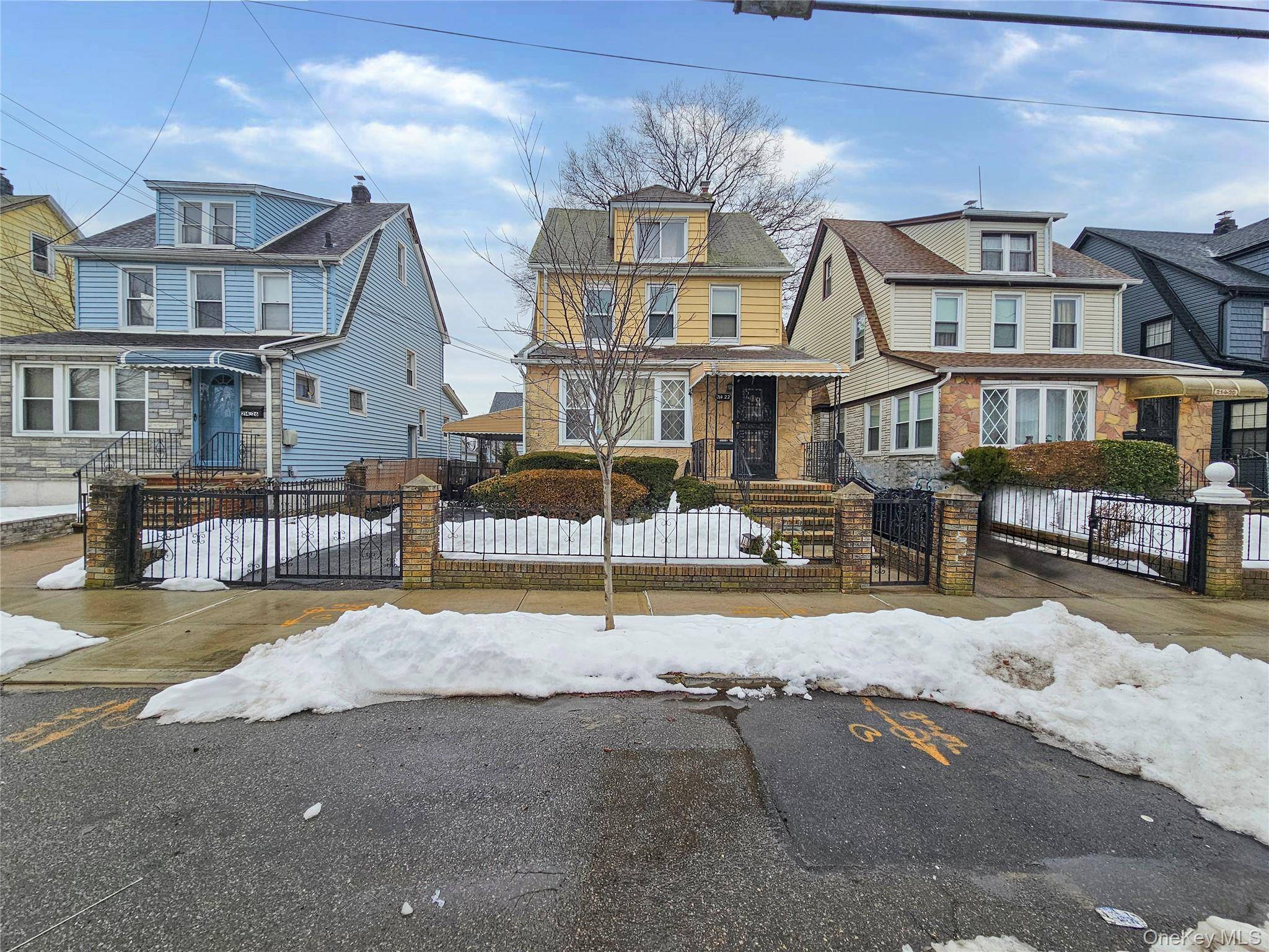 Home for Sale in Queens Village - New York - USA - 1