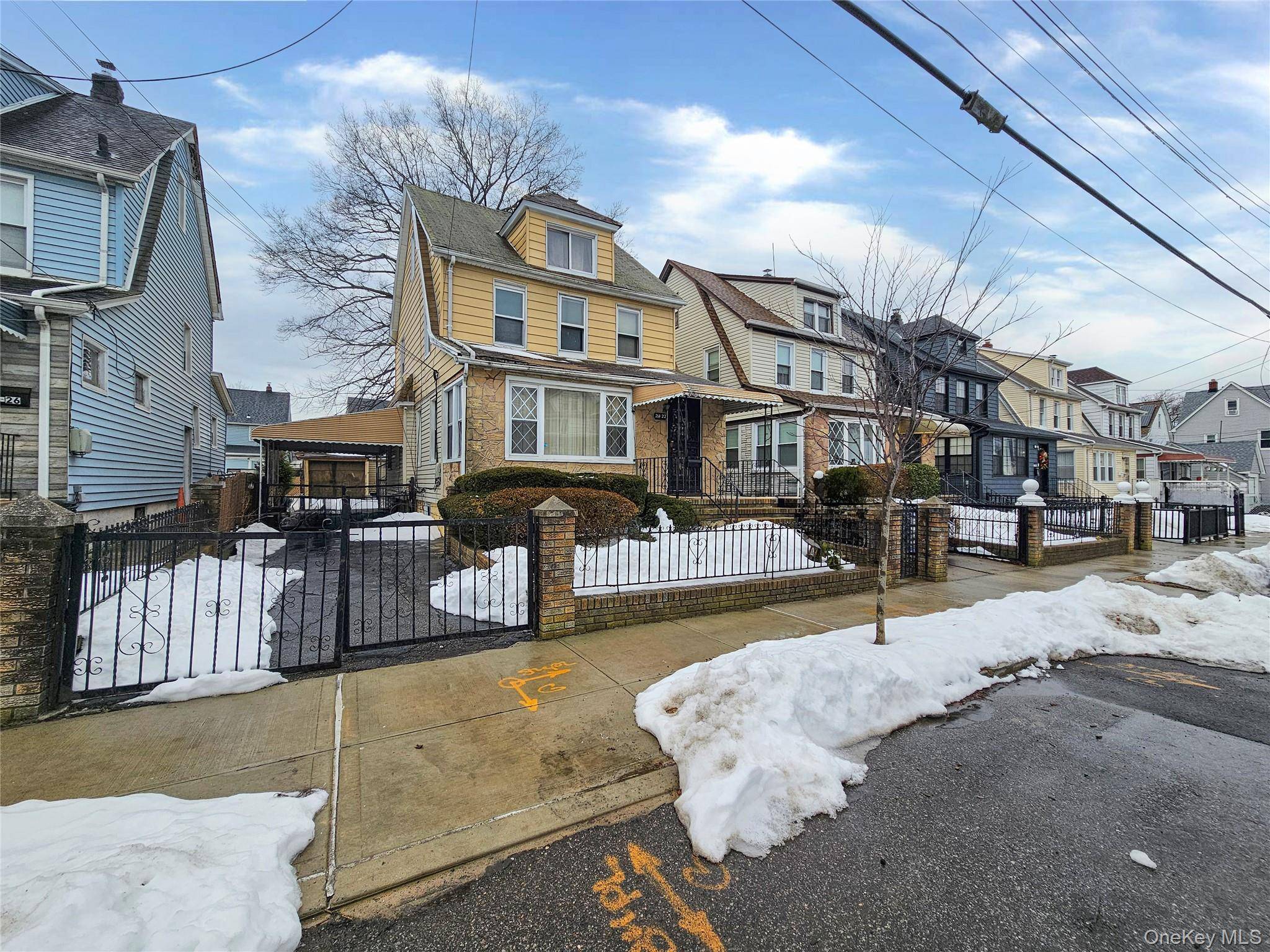 Home for Sale in Queens Village - New York - USA - 2