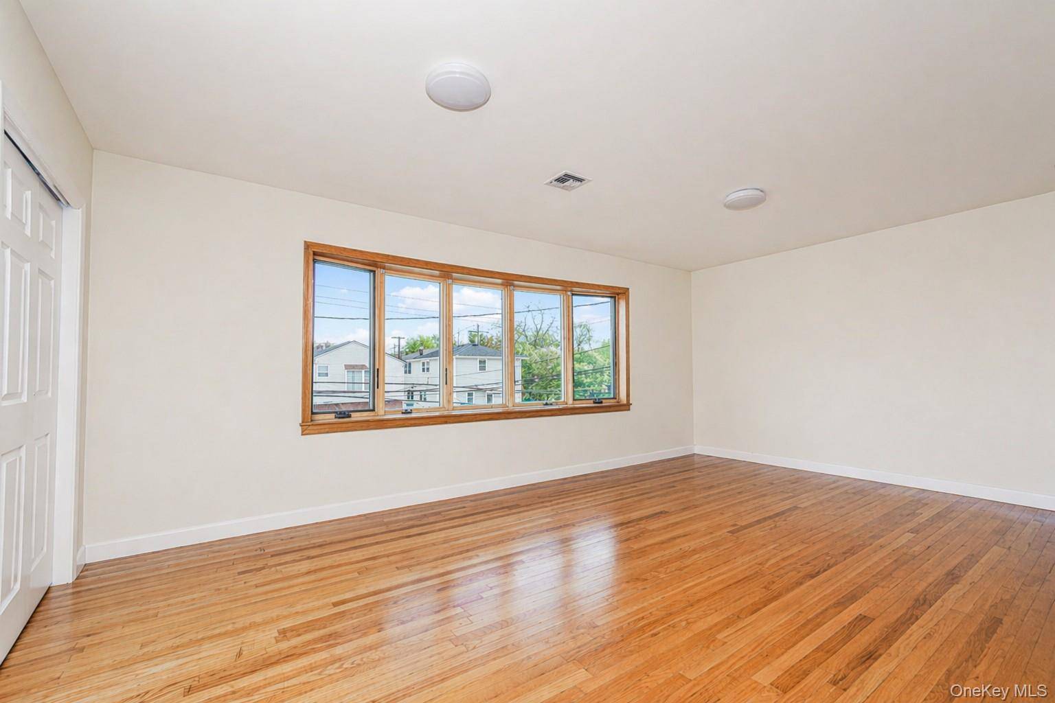 Maison à Vendre à Staten Island - New York - EUA - 7