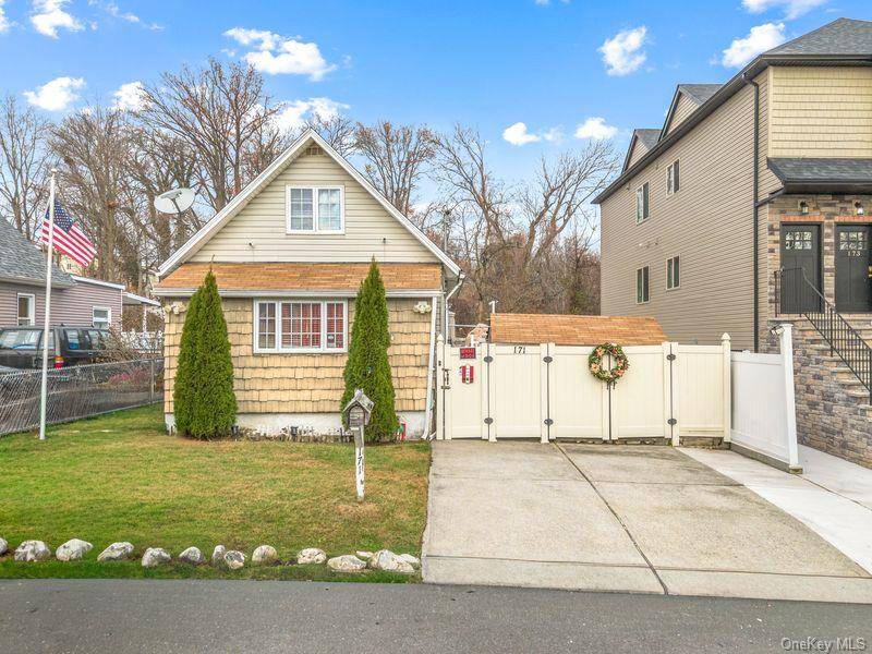 Casa com 1 Quartos à Venda em Staten Island - Nova Iorque - EUA - 1