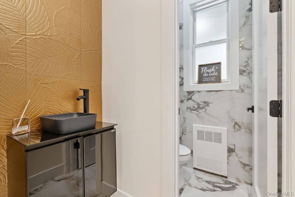 Casa com 10 Quartos à Venda em Suffern - Nova Iorque - EUA - 8