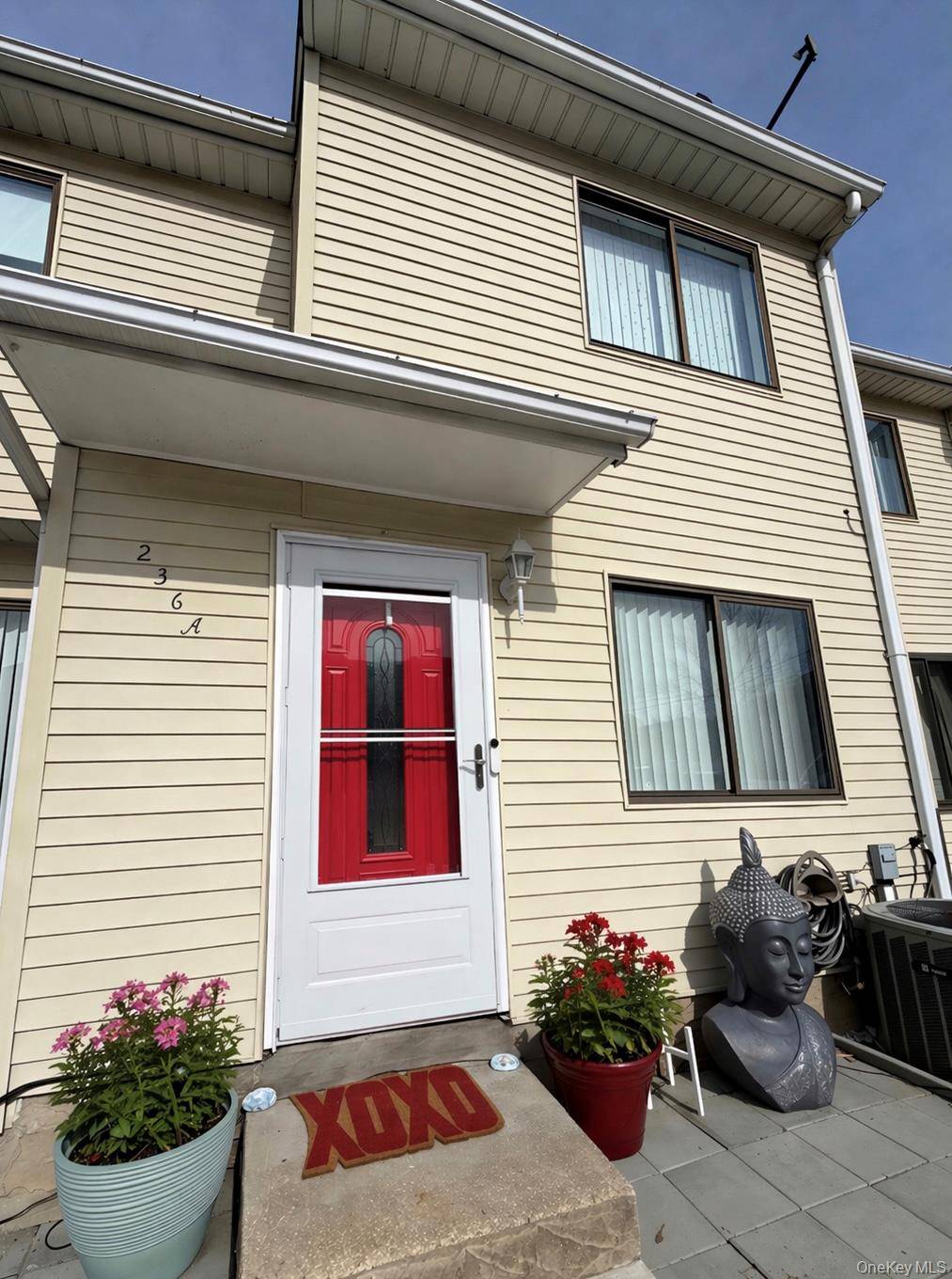 Casa com 2 Quartos à Venda em Staten Island - Nova Iorque - EUA - 1