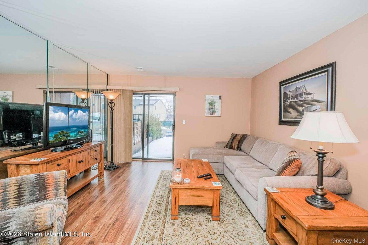 Casa com 2 Quartos à Venda em Staten Island - Nova Iorque - EUA - 5