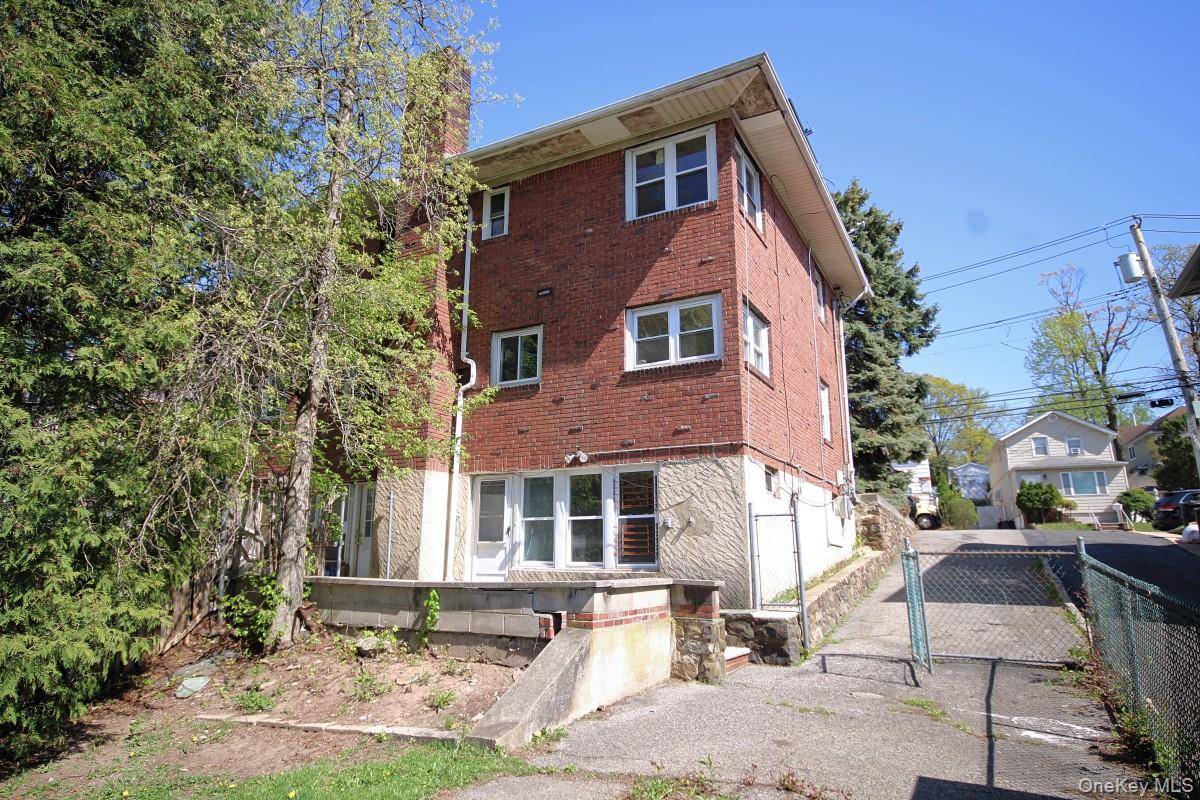 Casa com 2 Quartos à Venda em Staten Island - Nova Iorque - EUA - 1