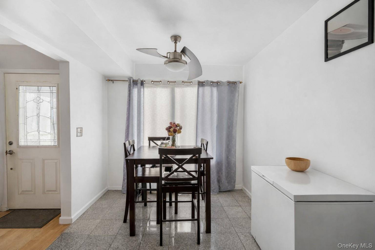 Casa com 2 Quartos à Venda em Staten Island - Nova Iorque - EUA - 4