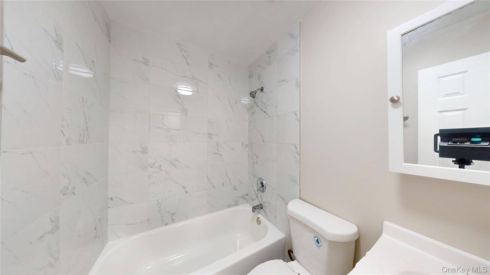 Casa com 2 Quartos à Venda em Staten Island - Nova Iorque - EUA - 8