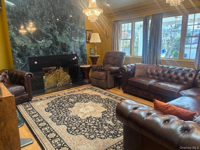 Casa com 2 Quartos à Venda em Staten Island - Nova Iorque - EUA - 2