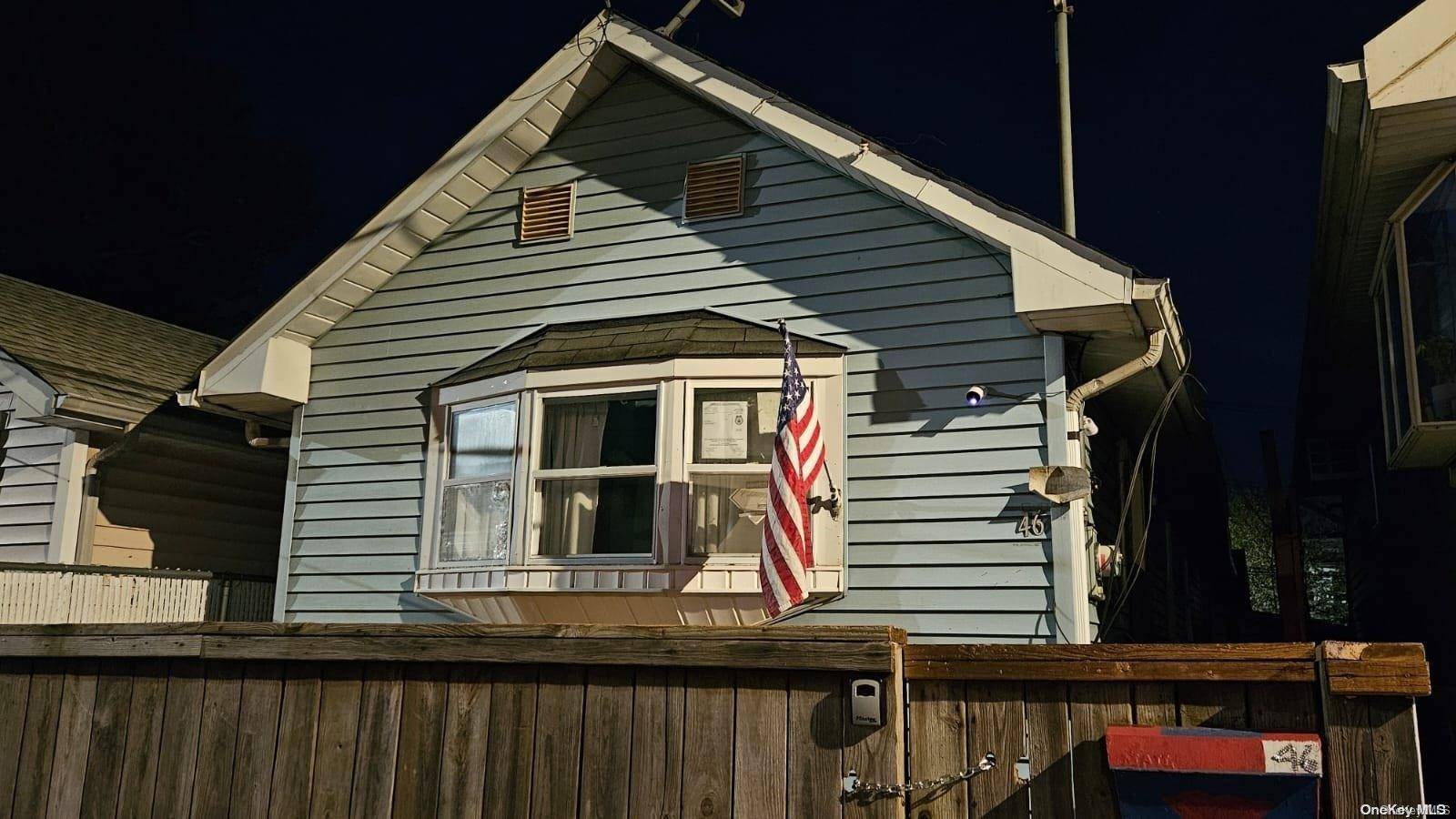 Casa com 3 Quartos à Beira-Mar à Venda em Staten Island - Nova Iorque - EUA - 5