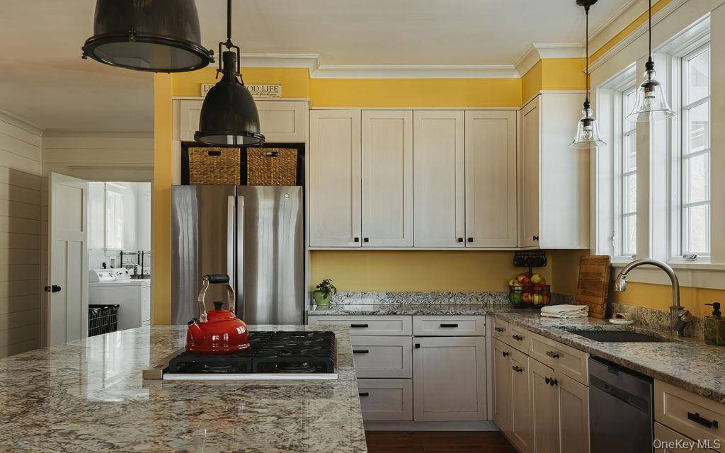 3 Bedroom Home for Sale in Durham - New York - USA - 6